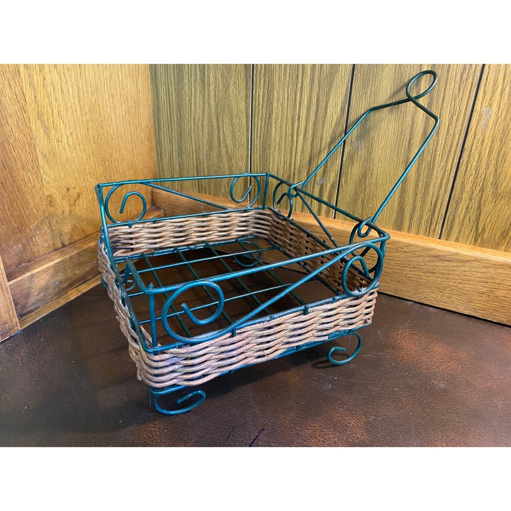 Vintage‎ 90s Napkin Holder Decor Green Woven Wicker Wire Farmhouse Basket EUC